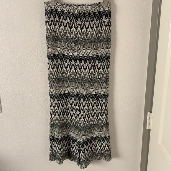 Alexis Allison Black Forest Romper - Picture 10 of 15